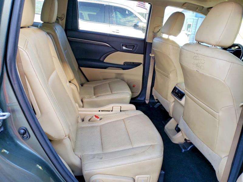 Photo 11 from auction – 2014 TOYOTA HIGHLANDER with VIN 5TDDKRFHXES063012