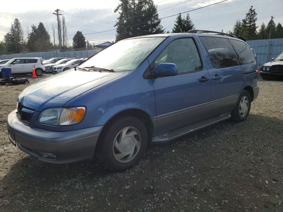 Photo 1 from auction – 2002 TOYOTA SIENNA with VIN 4T3ZF13CX2U468334