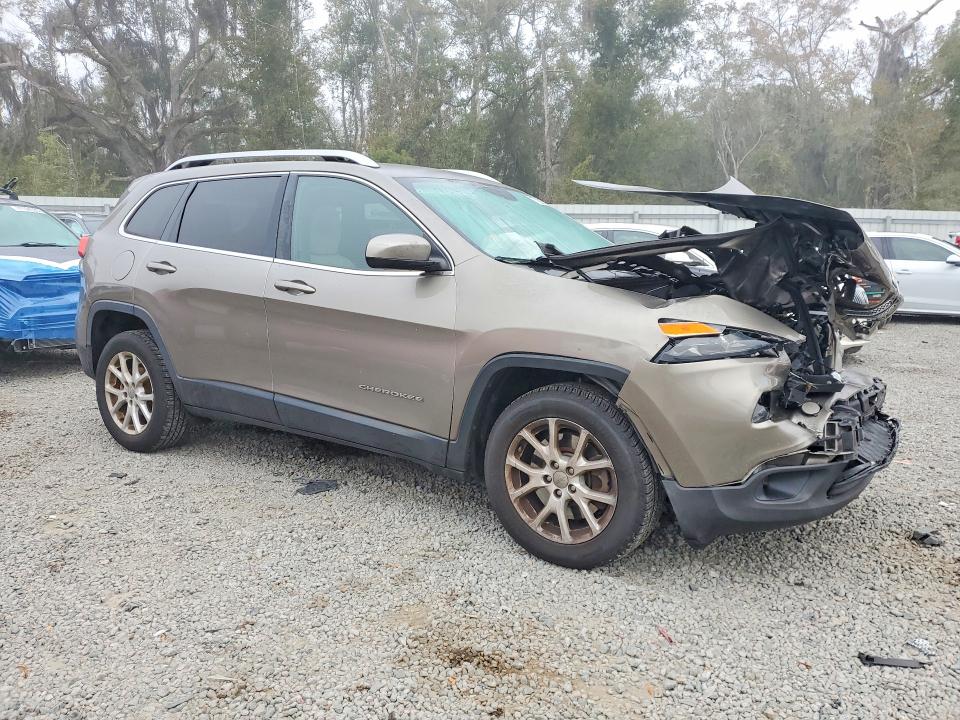 Photo 4 from auction – 2018 JEEP CHEROKEE L with VIN 1C4PJLCB7JD605380