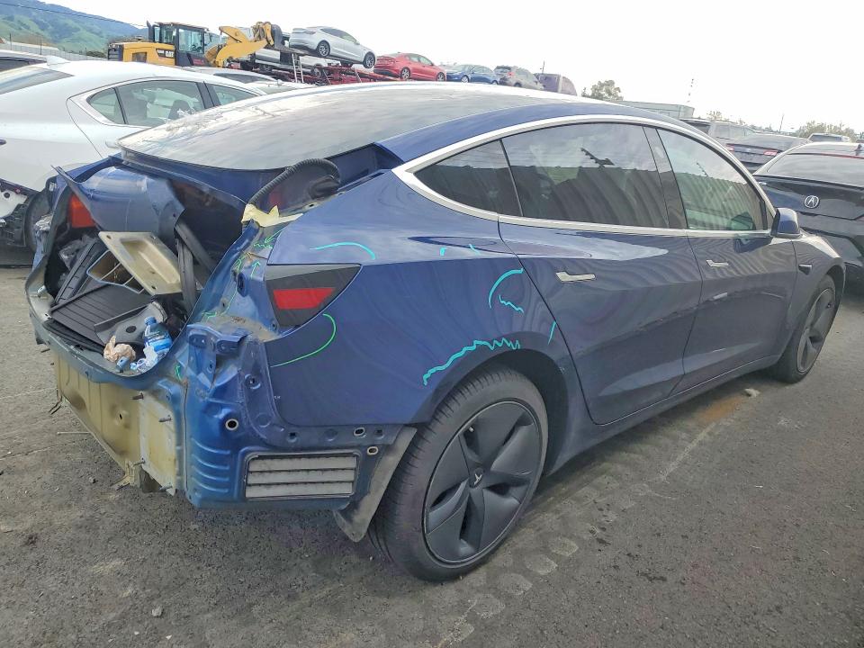Photo 3 from auction – 2018 TESLA MODEL 3 with VIN 5YJ3E1EB0JF097847