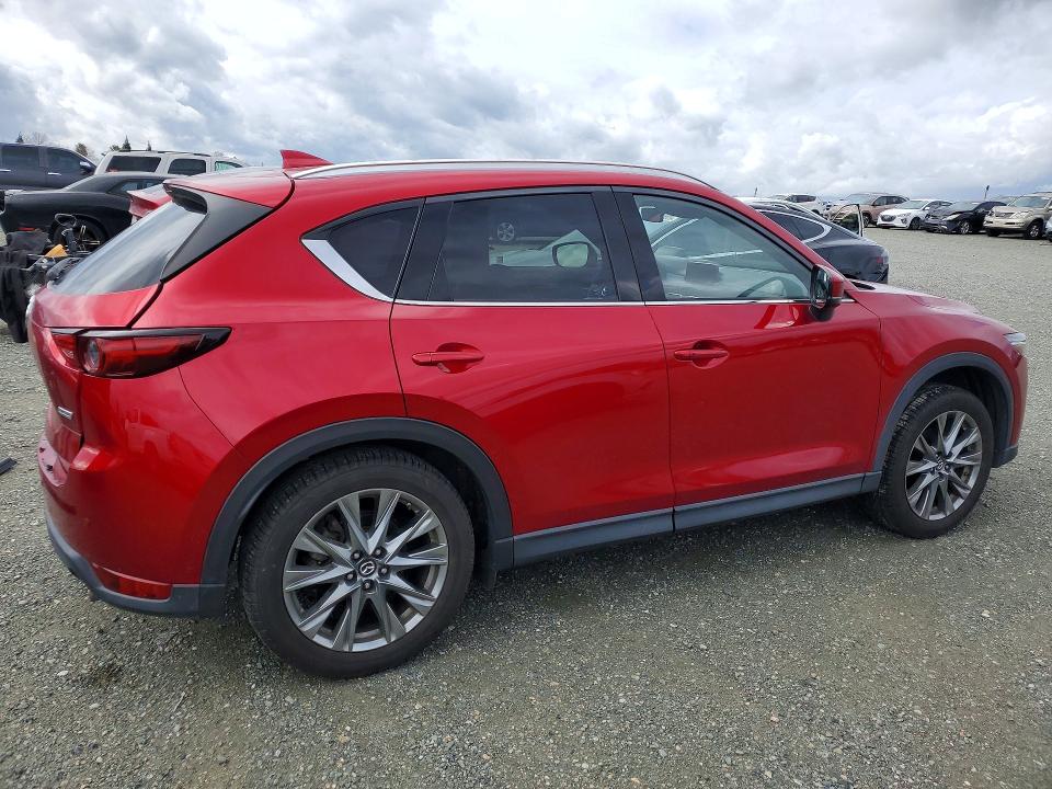 Photo 3 from auction – 2019 MAZDA CX-5 SIGNA with VIN JM3KFBEY6K0541856