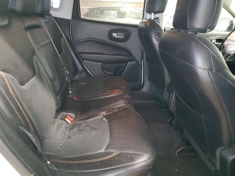 Photo 11 from auction – 2018 JEEP COMPASS with VIN 3C4NJDCBXJT424037