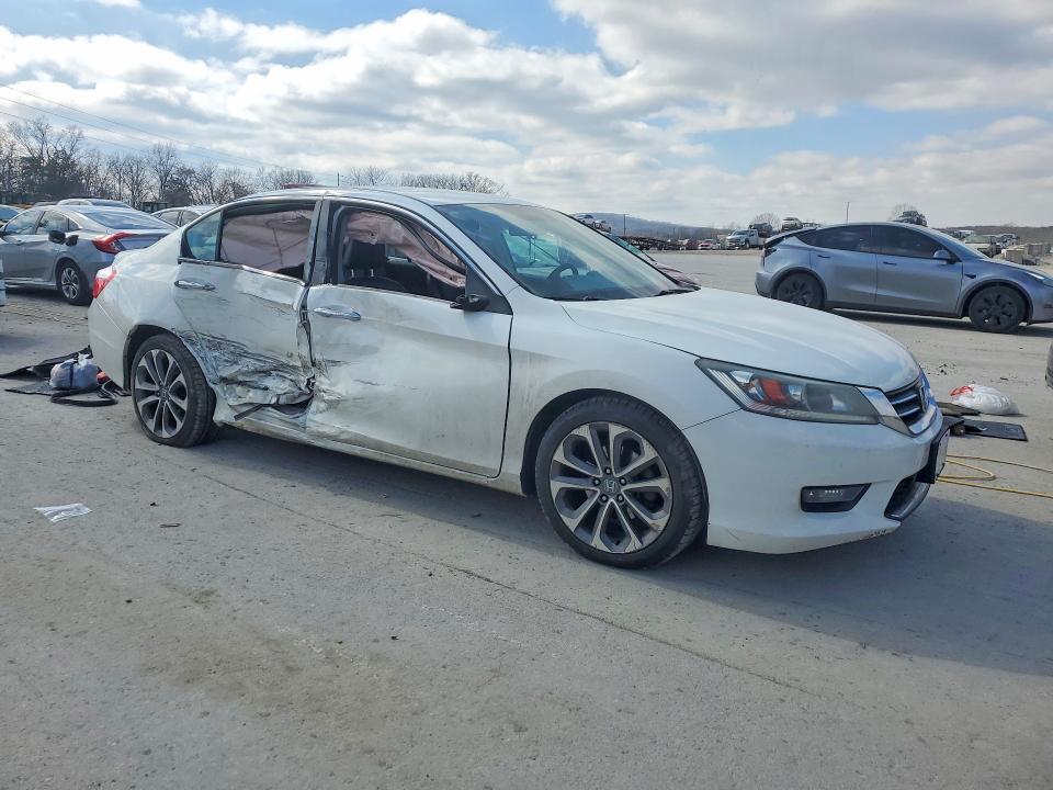 Photo 4 from auction – 2014 HONDA ACCORD with VIN 1HGCR2F59EA091225