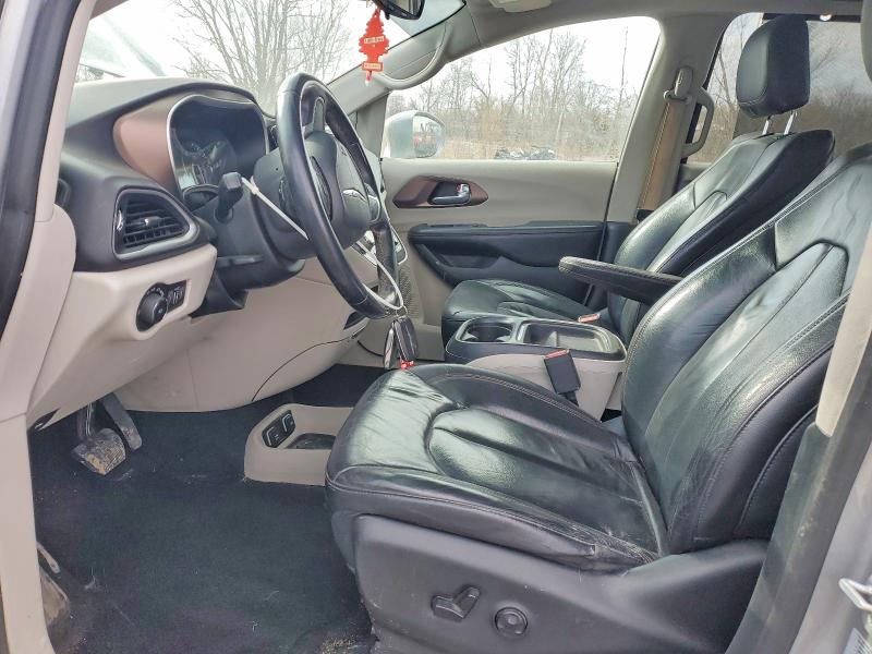Photo 7 from auction – 2017 CHRYSLER PACIFICA with VIN 2C4RC1BG4HR739579