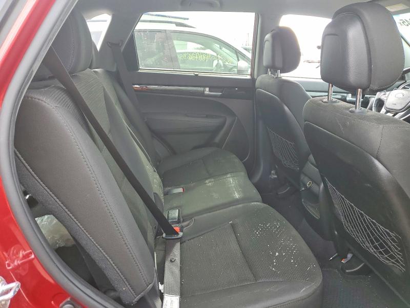 Photo 11 from auction – 2015 KIA SORENTO with VIN 5XYKT4A62FG620359