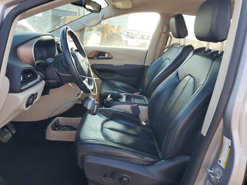 Photo 7 from auction – 2017 CHRYSLER PACIFICA with VIN 2C4RC1BG6HR516315