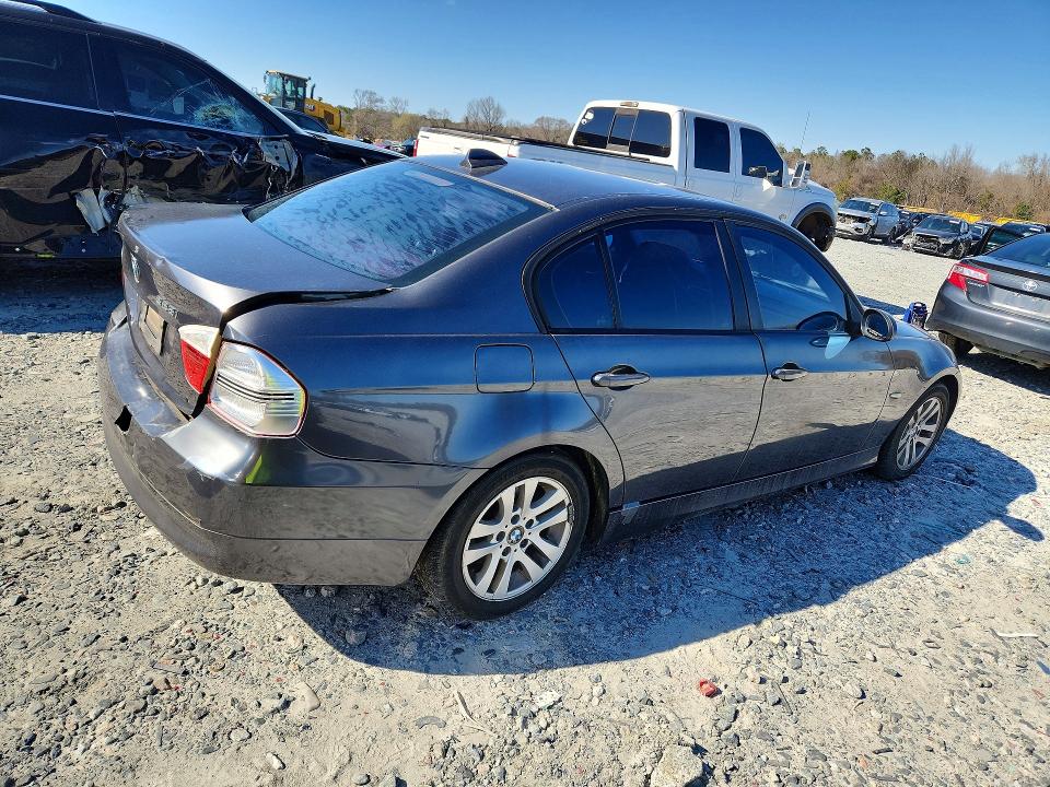 Photo 3 from auction – 2007 BMW 328 with VIN WBAVA335X7PV65611
