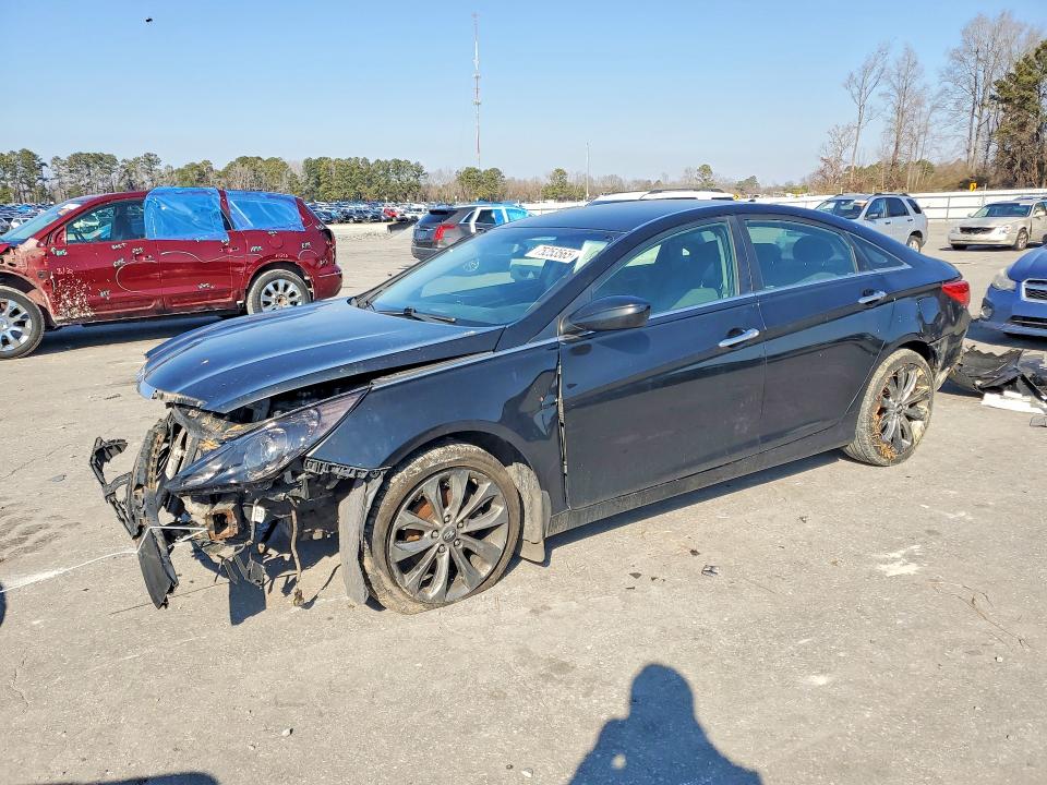 HYUNDAI SONATA SE 2011 with VIN 5NPEC4AB9BH316667 - Photo from auction