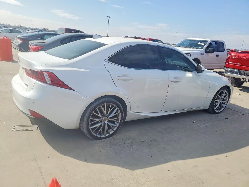 Photo 3 from auction – 2014 LEXUS IS with VIN JTHBF1D28E5010678