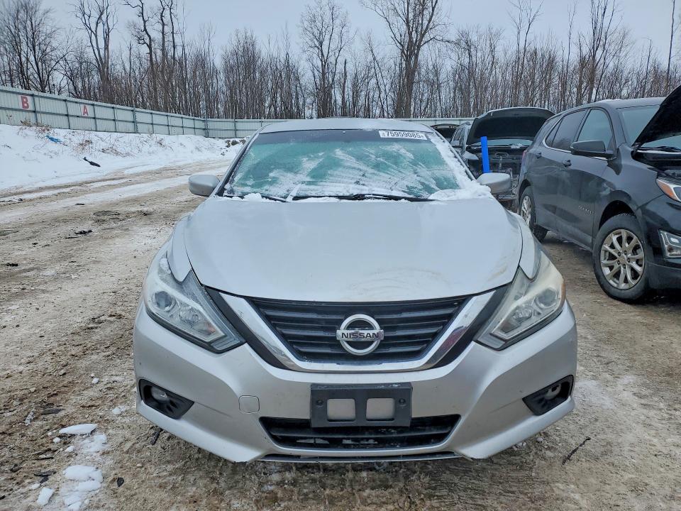 Photo 5 from auction – 2017 NISSAN ALTIMA with VIN 1N4AL3AP2HN356141