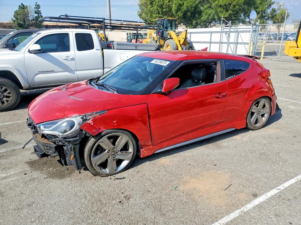Фото 1 с аукциона – 2013 HYUNDAI VELOSTER с VIN KMHTC6AE0DU096563