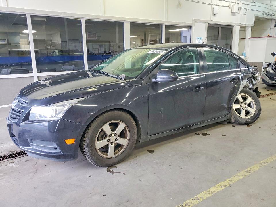 Photo 1 from auction – 2014 CHEVROLET CRUZE with VIN 1G1PC5SB5E7237768