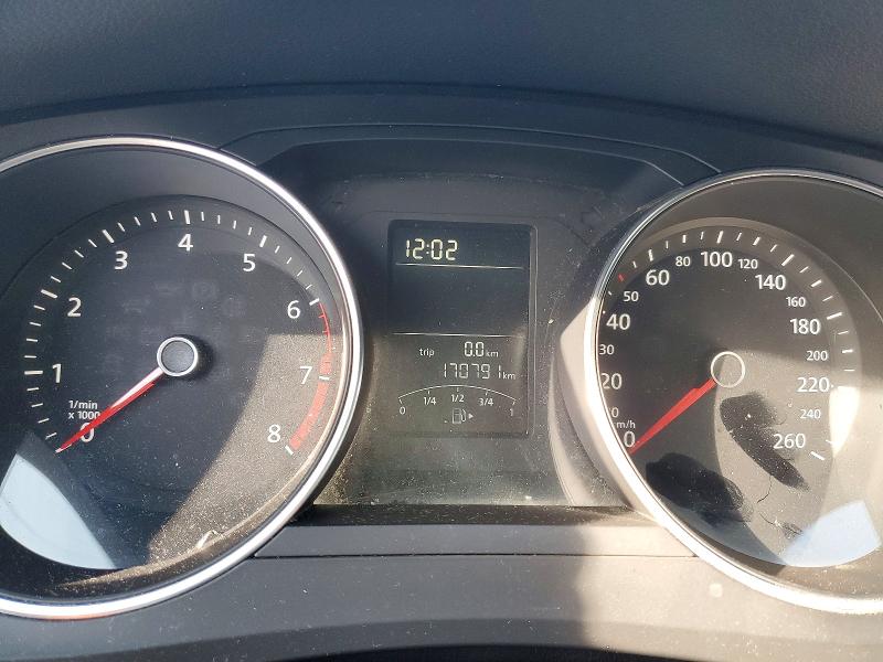 Zdjęcie 9 z aukcji – 2017 VOLKSWAGEN JETTA z VIN 3VW2B7AJ2HM291187
