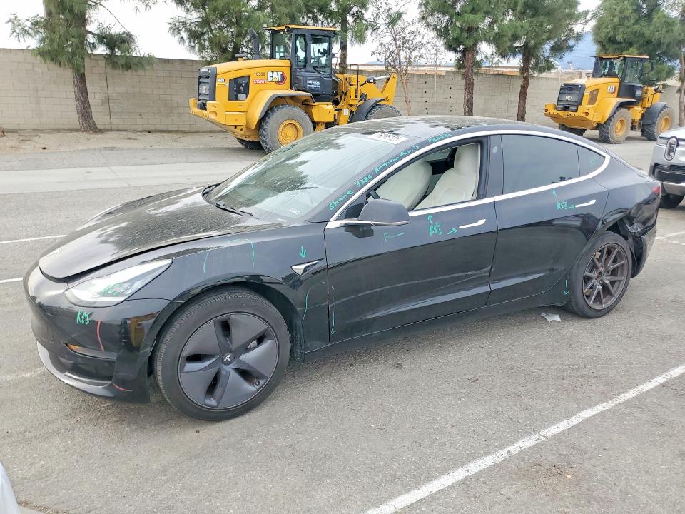 TESLA MODEL 3 2019 with VIN 5YJ3E1EAXKF429365 - Photo from auction