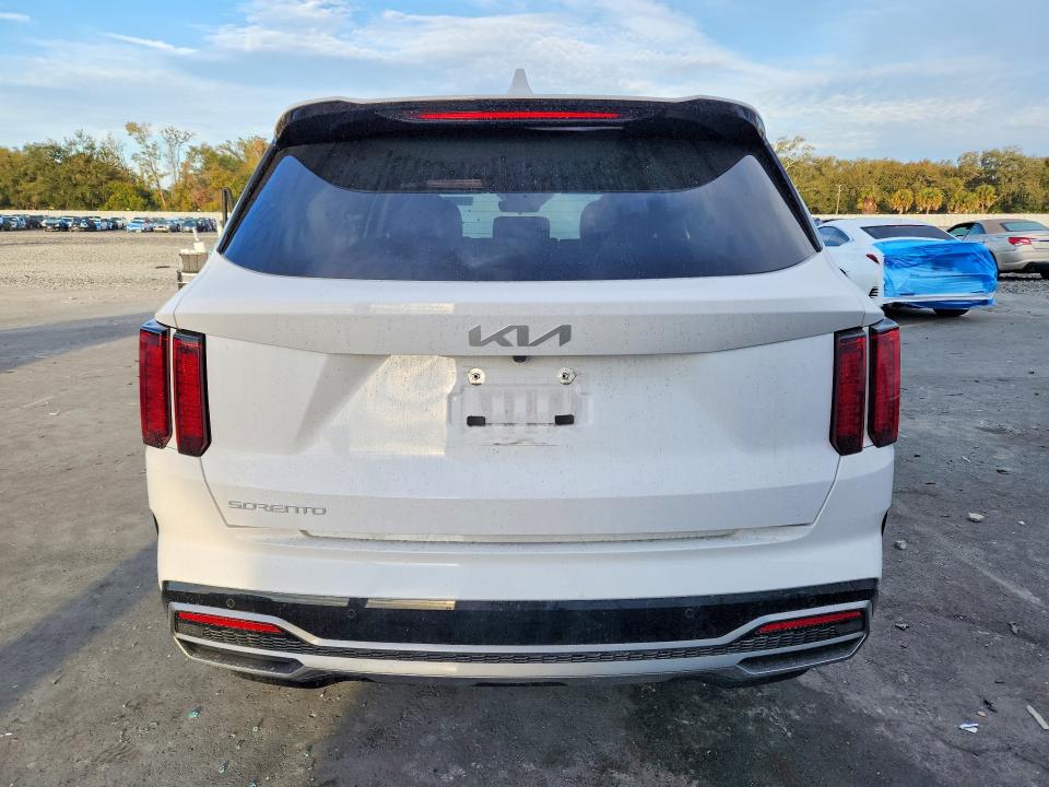 Photo 6 from auction – 2023 KIA SORENTO S with VIN 5XYRL4LC3PG217073