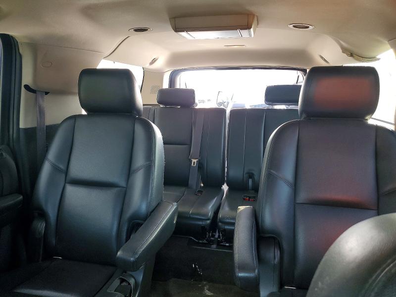 Photo 10 from auction – 2012 CHEVROLET SUBURBAN with VIN 1GNSKKE74CR302287