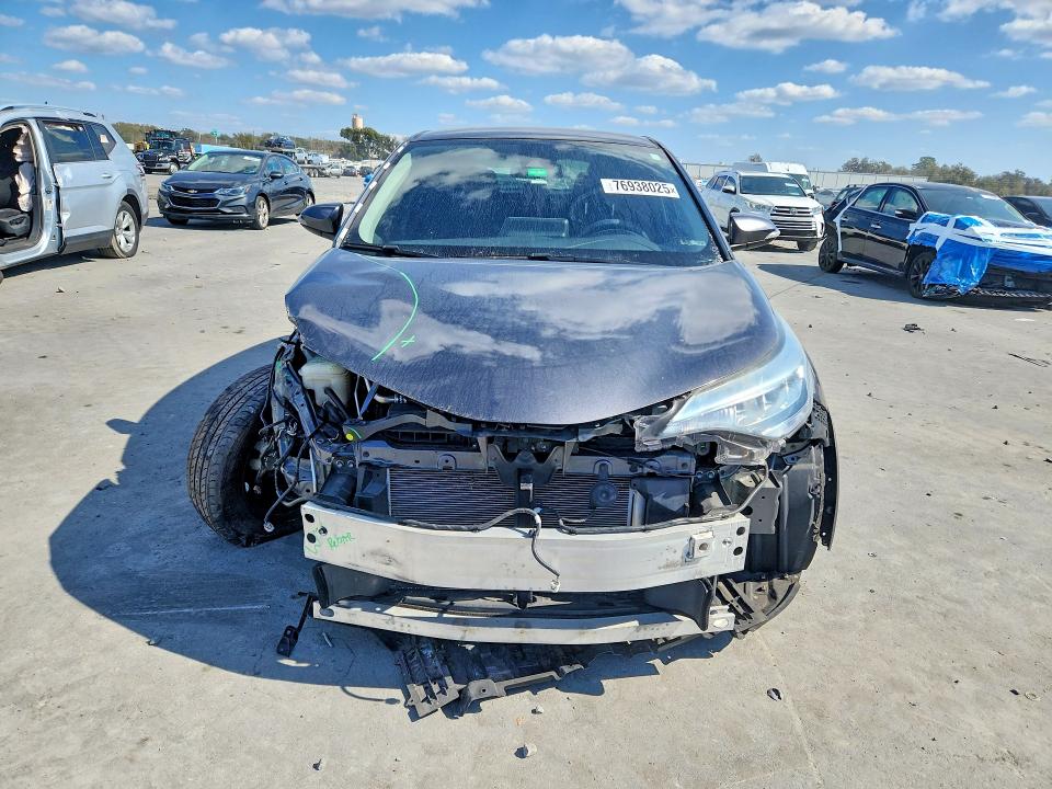 Photo 5 from auction – 2021 TOYOTA C-HR with VIN NMTKHMBX3MR126406