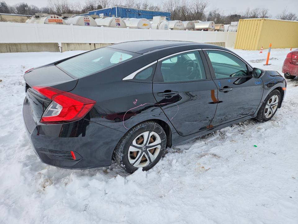 Photo 3 from auction – 2017 HONDA CIVIC LX with VIN 19XFC2F52HE068285