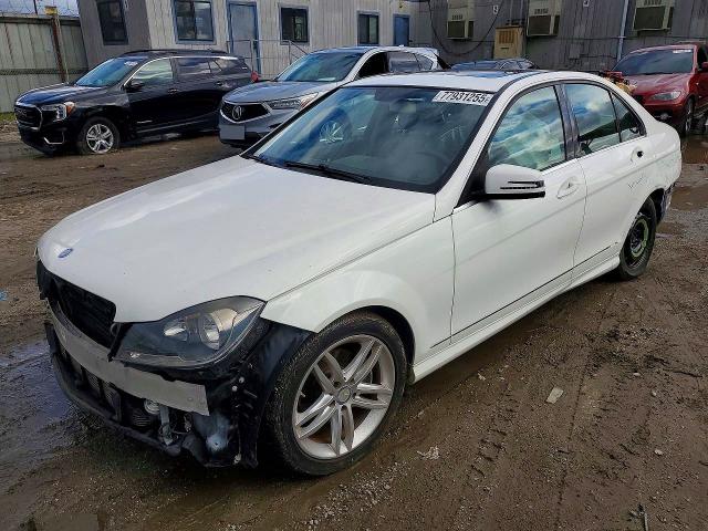 Photo 2 from auction – 2014 MERCEDES-BENZ C with VIN WDDGF4HB9EA902440