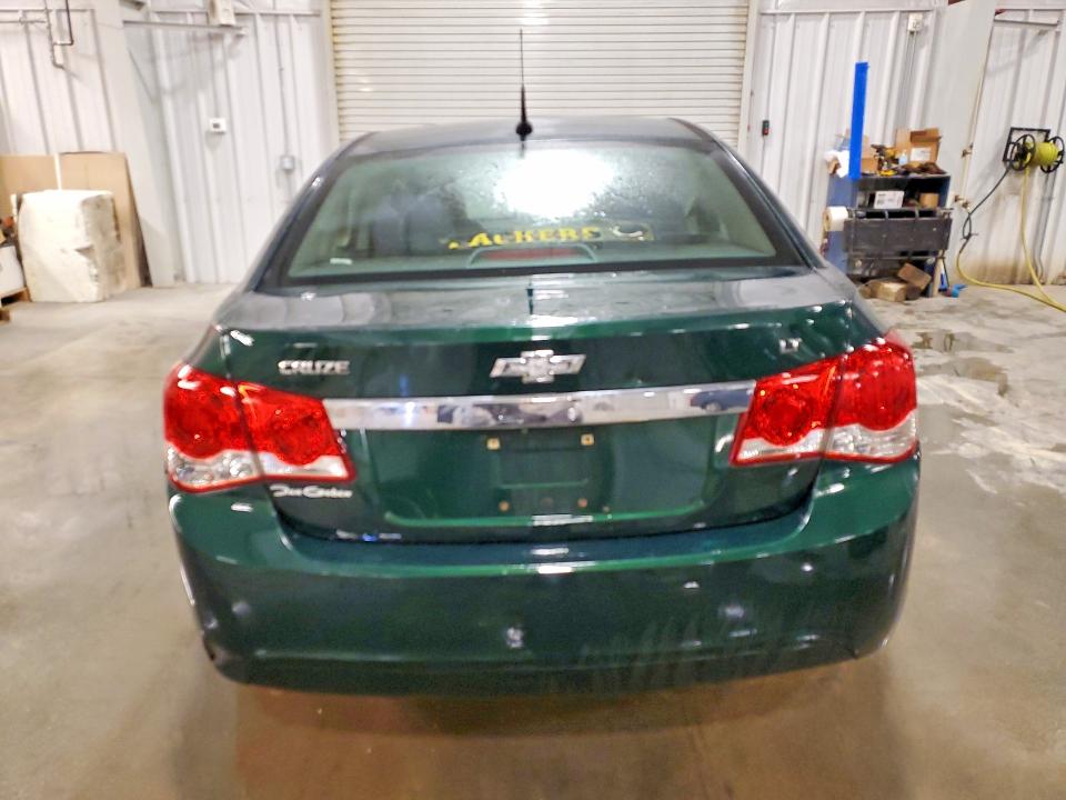 Photo 6 from auction – 2014 CHEVROLET CRUZE with VIN 1G1PC5SB6E7253445
