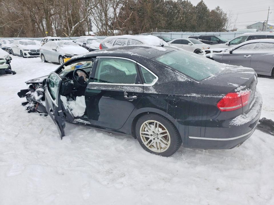 Photo 2 from auction – 2015 VOLKSWAGEN PASSAT with VIN 1VWBS7A34FC082274