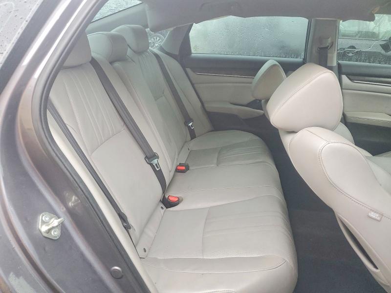 Photo 10 from auction – 2018 HONDA ACCORD with VIN 1HGCV2F51JA027878
