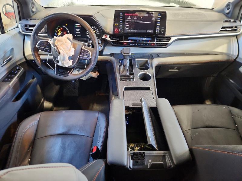 Photo 8 from auction – 2022 TOYOTA SIENNA with VIN 5TDGRKEC6NS117489