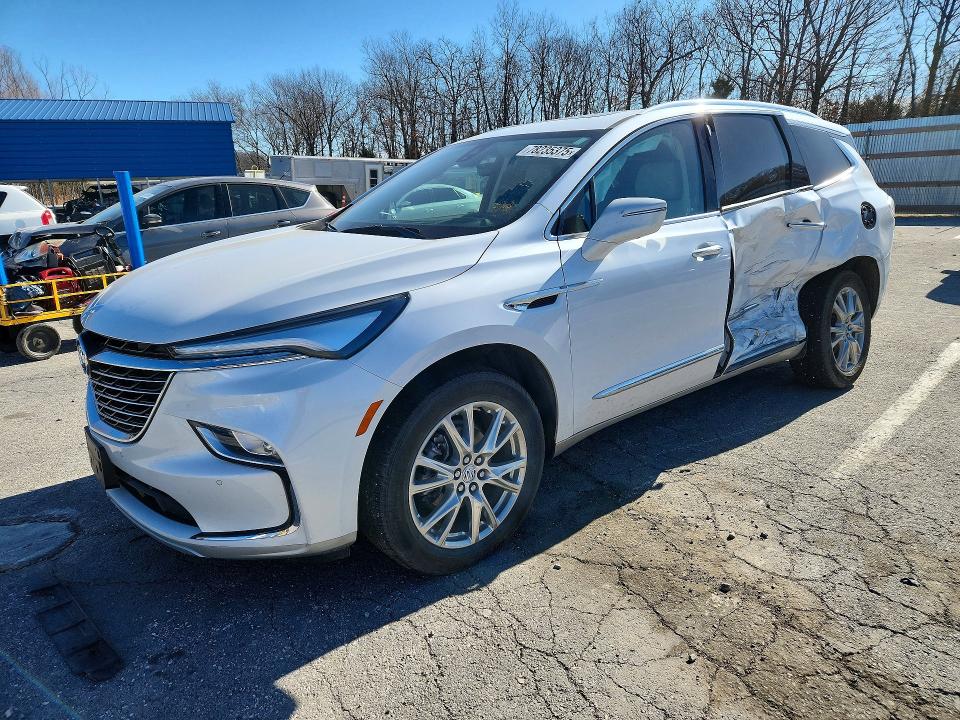 BUICK ENCLAVE 2023 with VIN 5GAERCKW5PJ259331 - Photo from auction