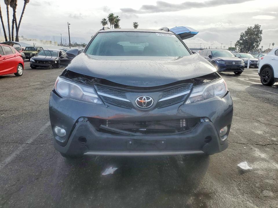 Photo 5 from auction – 2015 TOYOTA RAV4 with VIN 2T3YFREV5FW175228