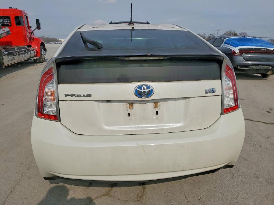 Photo 6 from auction – 2013 TOYOTA PRIUS with VIN JTDKN3DU8D5628583
