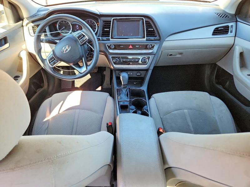 Photo 8 from auction – 2018 HYUNDAI SONATA SE with VIN 5NPE24AF9JH609179