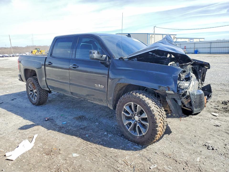 Photo 4 from auction – 2018 CHEVROLET SILVERADO with VIN 3GCUKRECXJG553657