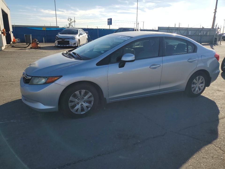 HONDA CIVIC 2012 with VIN 2HGFB2F5XCH567157 - Photo from auction