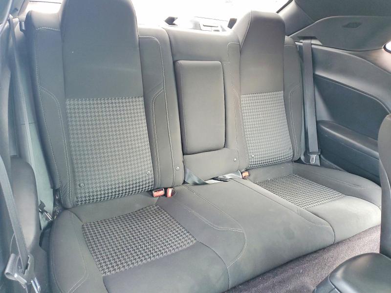 Photo 10 from auction – 2016 DODGE CHALLENGER with VIN 2C3CDZAGXGH124692