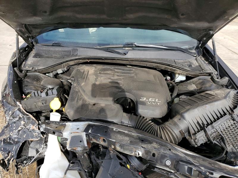 Photo 11 from auction – 2022 CHRYSLER 300 with VIN 2C3CCABG2NH158707