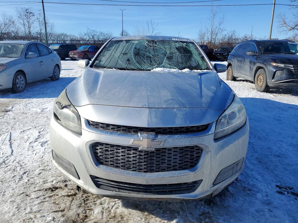 Foto 5 de la subasta – 2015 CHEVROLET MALIBU con VIN 1G11C5SL2FF266683