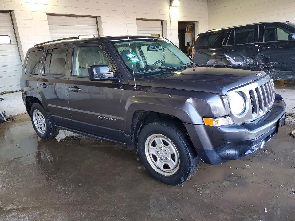 Photo 4 from auction – 2016 JEEP PATRIOT with VIN 1C4NJPBB9GD698542