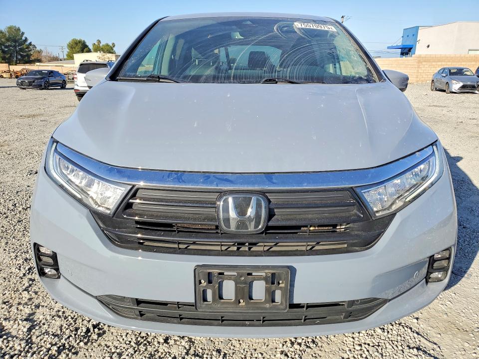 Photo 5 from auction – 2023 HONDA ODYSSEY with VIN 5FNRL6H98PB064741