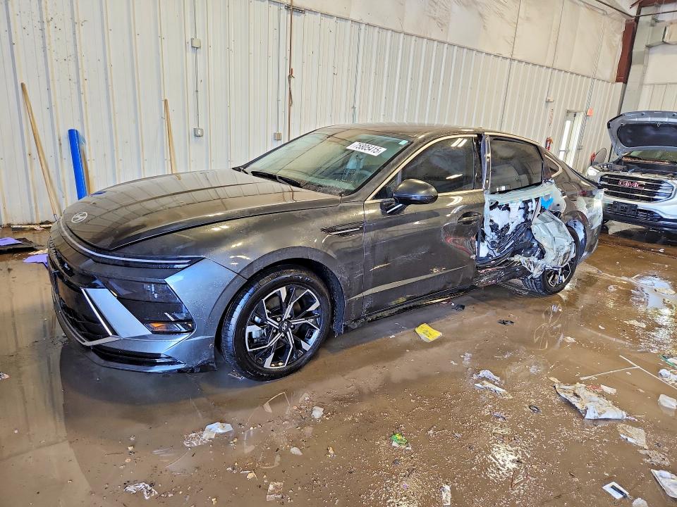 HYUNDAI SONATA 2025 with VIN KMHL64JA7SA433110 - Photo from auction