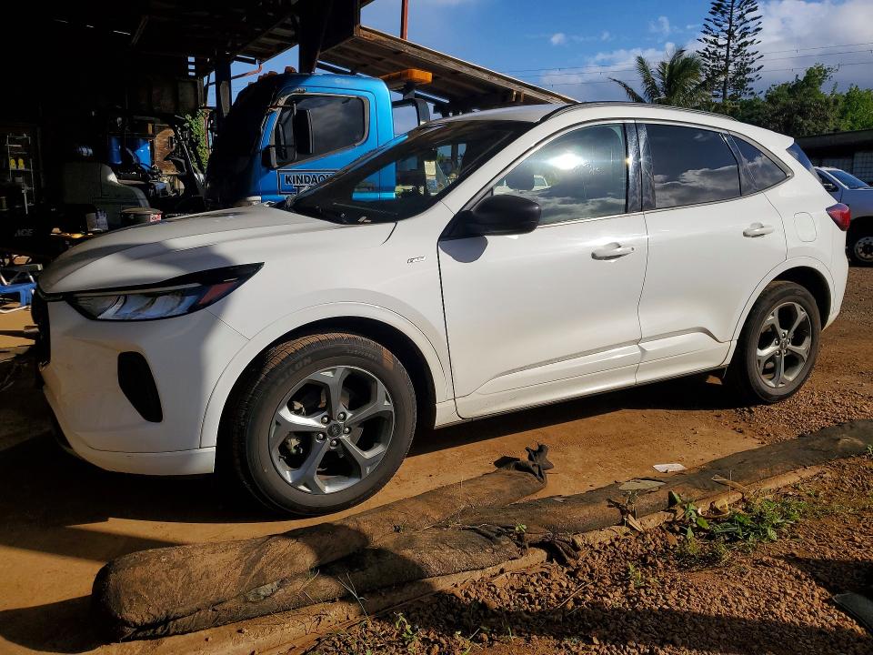 FORD ESCAPE 2023 with VIN 1FMCU9MN7PUA34026 - Photo from auction