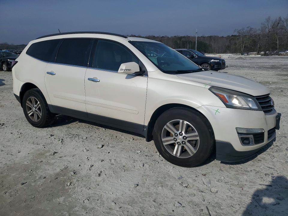 Photo 4 from auction – 2015 CHEVROLET TRAVERSE L with VIN 1GNKVHKD8FJ336644