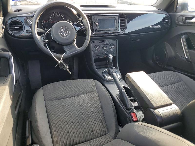 Photo 8 from auction – 2013 VOLKSWAGEN BEETLE with VIN 3VWFP7AT7DM643906