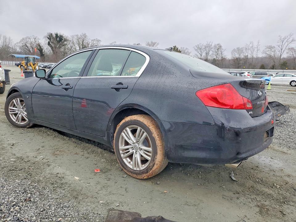 Photo 2 from auction – 2015 INFINITI Q40 with VIN JN1CV6AR0FM520251