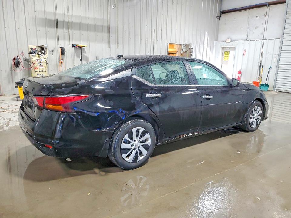 Photo 3 from auction – 2020 NISSAN ALTIMA with VIN 1N4BL4BV3LC174394