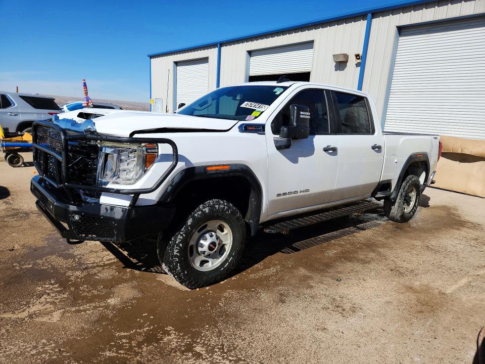 GMC SIERRA 2022 with VIN 1GT49LE70NF228972 - Photo from auction