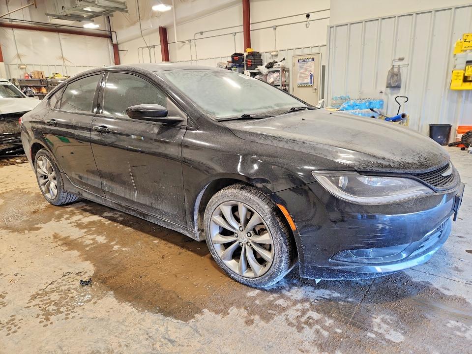 Photo 4 from auction – 2016 CHRYSLER 200 S with VIN 1C3CCCDG7GN105519