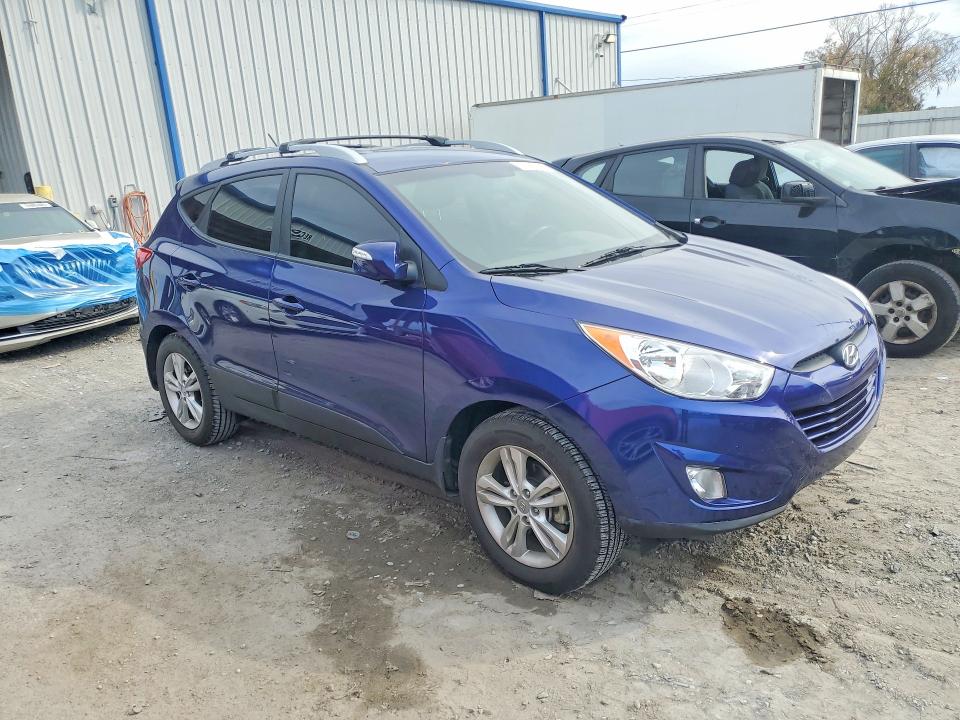 Photo 4 from auction – 2013 HYUNDAI TUCSON with VIN KM8JU3AC8DU651034