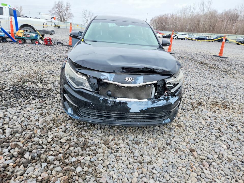 Photo 5 from auction – 2018 KIA OPTIMA with VIN 5XXGU4L30JG182850