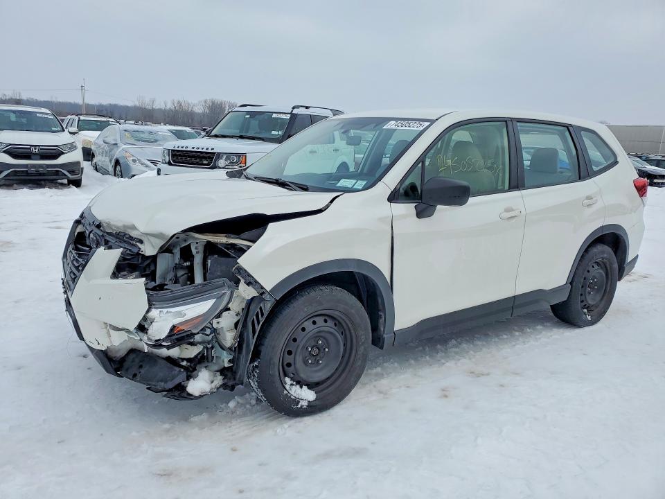 SUBARU FORESTER 2022 z numerem VIN JF2SKAAC7NH492683 - Zdjęcie z aukcji