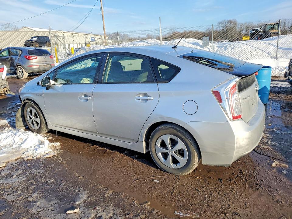 Photo 2 from auction – 2012 TOYOTA PRIUS with VIN JTDKN3DU4C5460276